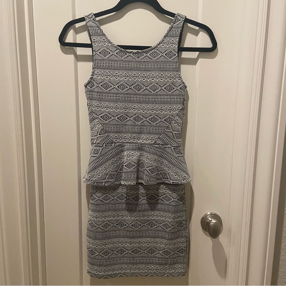 Divided bodycon black and white dress